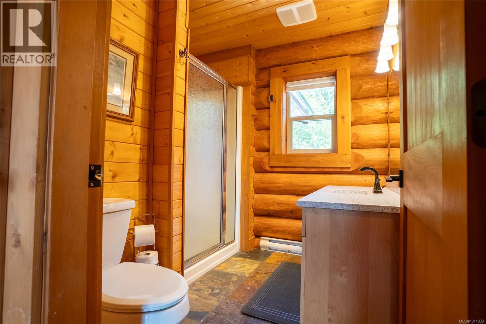 9215 Kestrel Dr, Lake Cowichan
