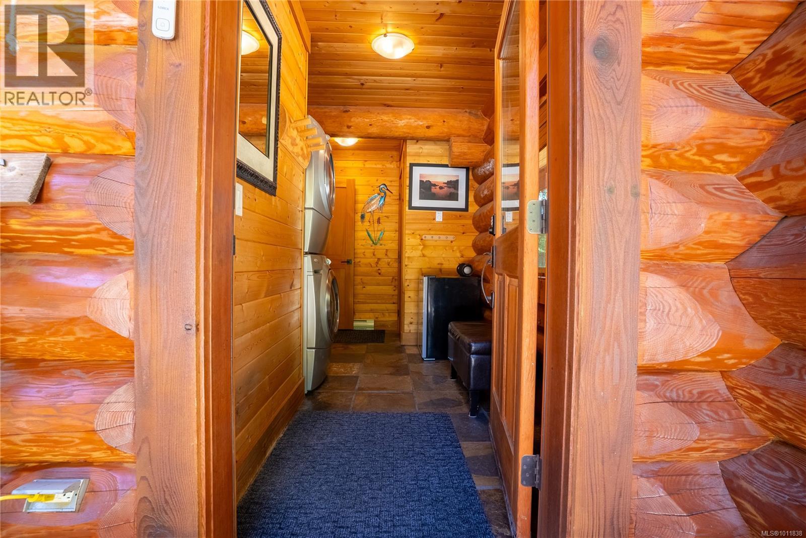 9215 Kestrel Dr, Lake Cowichan