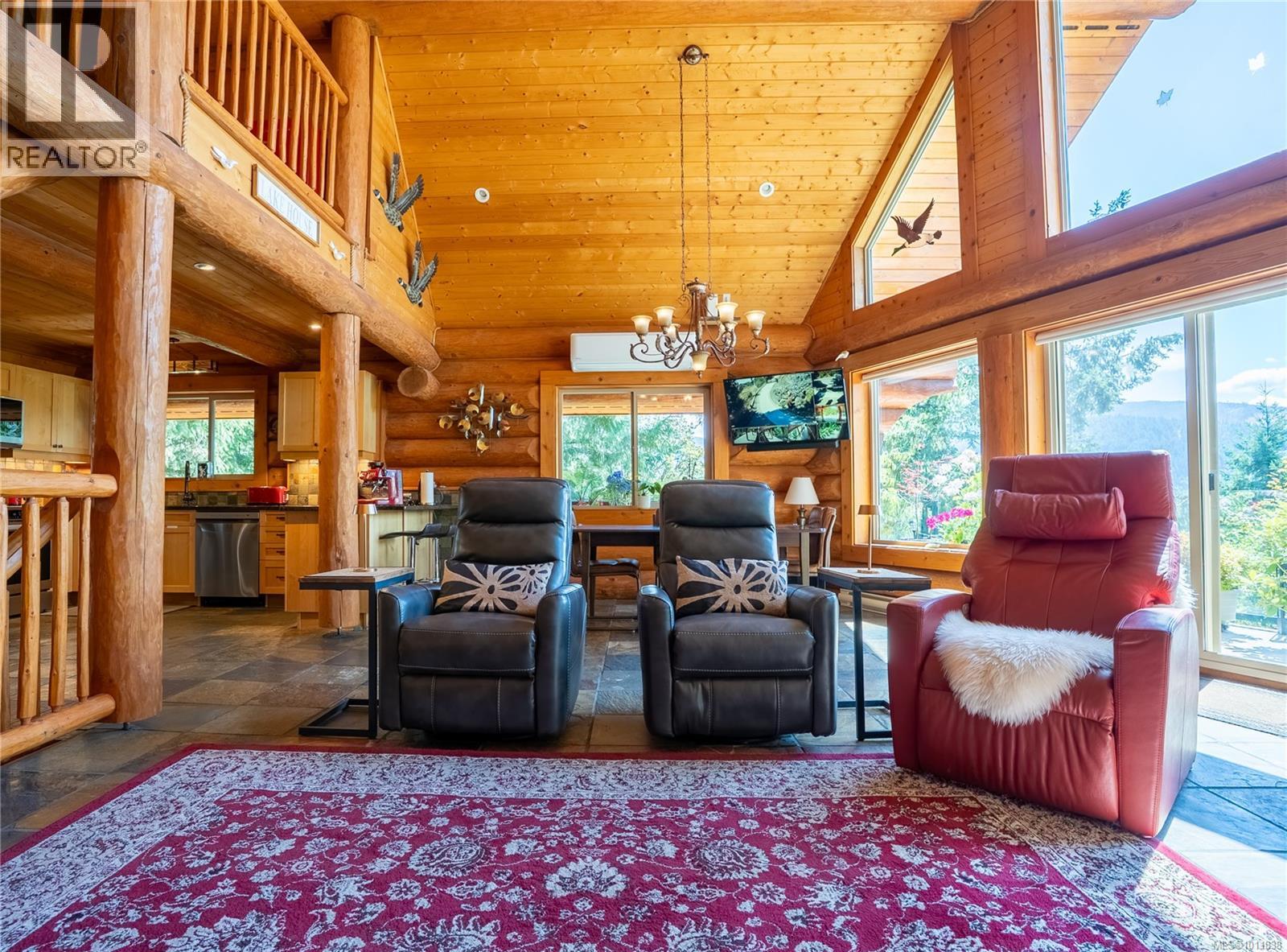 9215 Kestrel Dr, Lake Cowichan