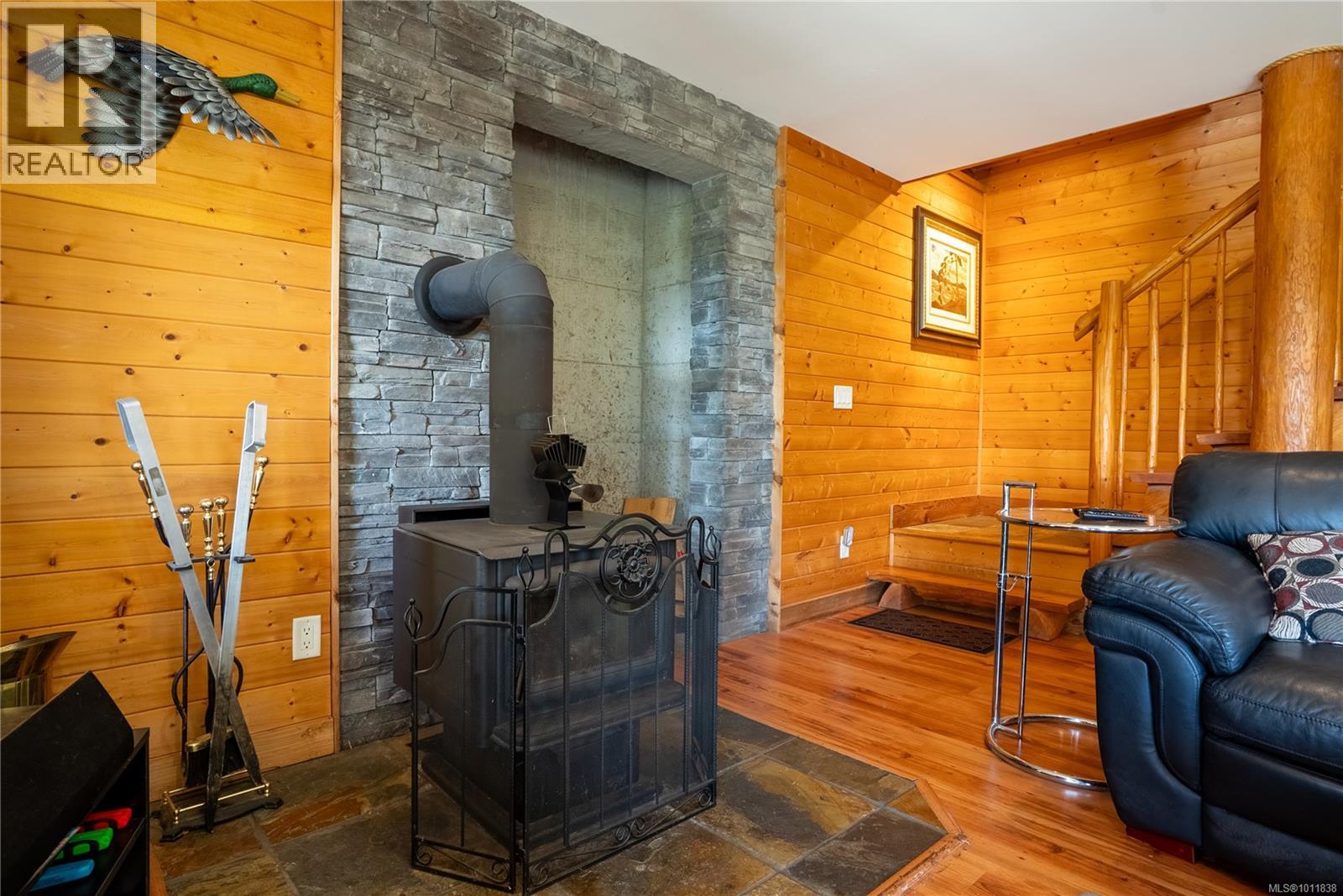 9215 Kestrel Dr, Lake Cowichan
