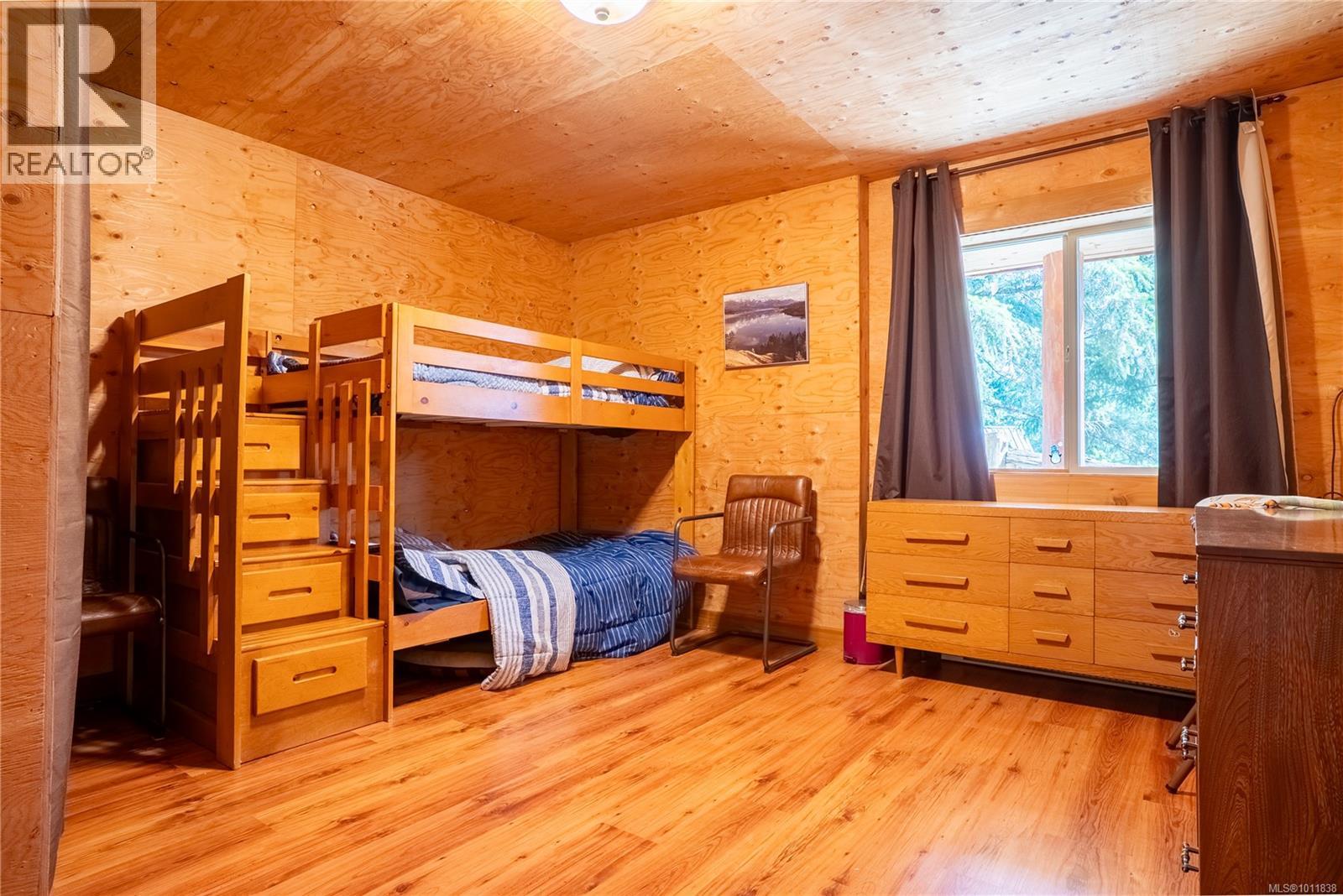 9215 Kestrel Dr, Lake Cowichan