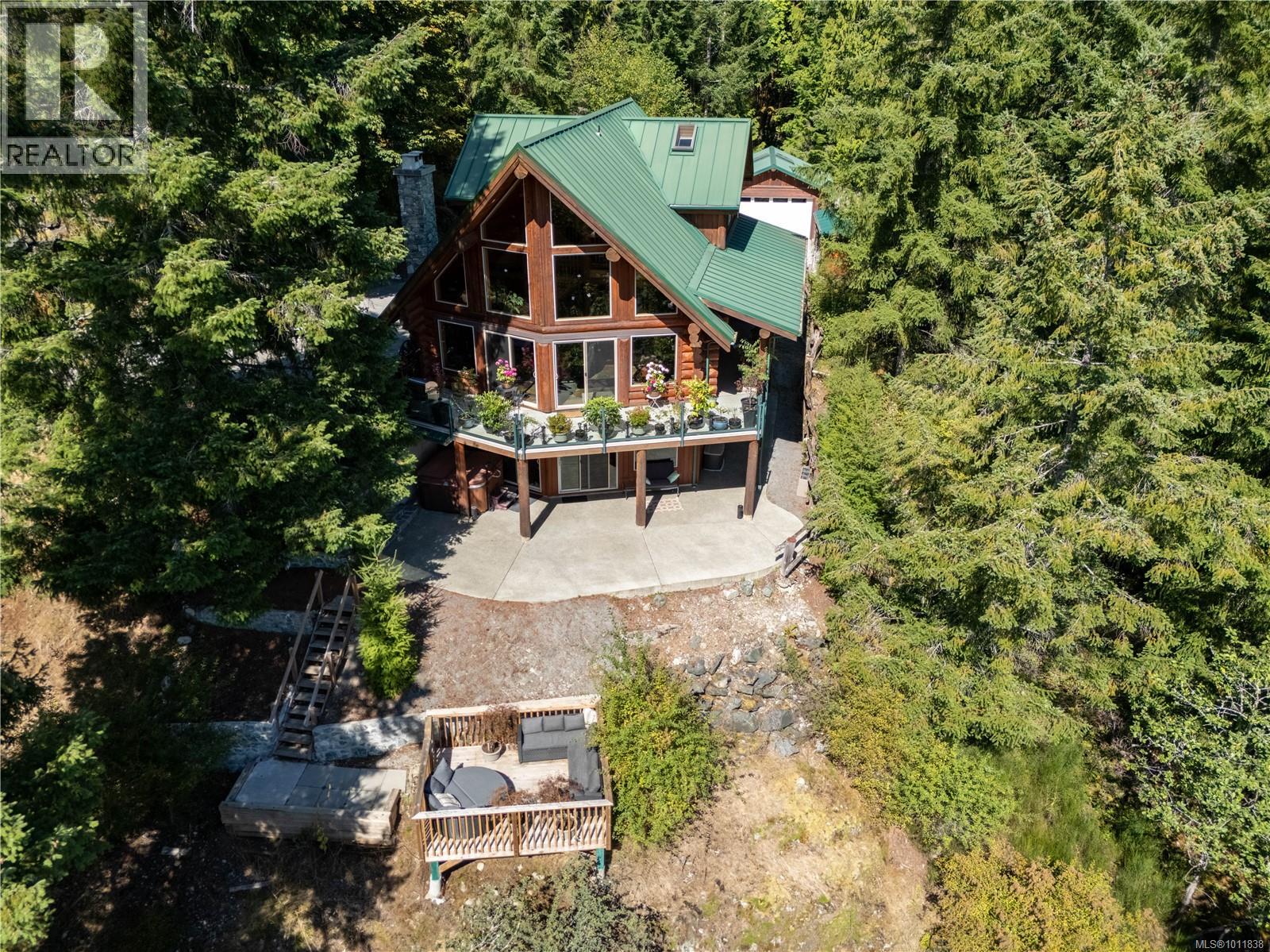 9215 Kestrel Dr, Lake Cowichan