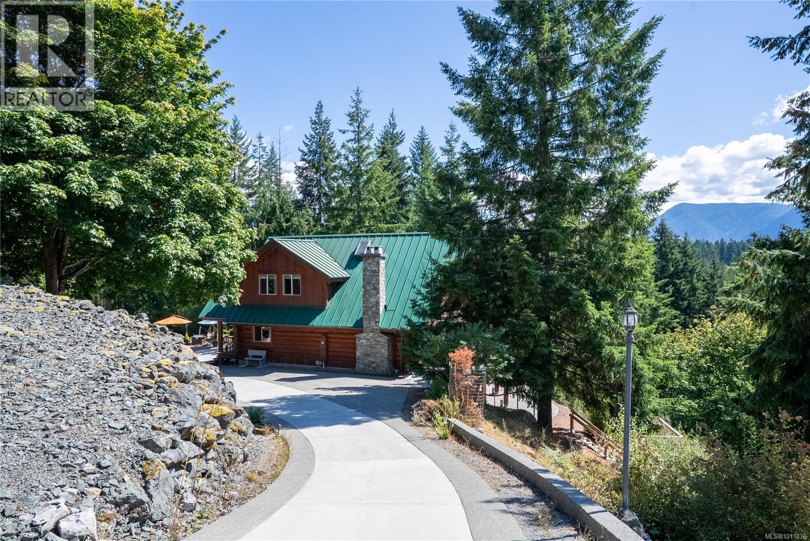 9215 Kestrel Dr, Lake Cowichan