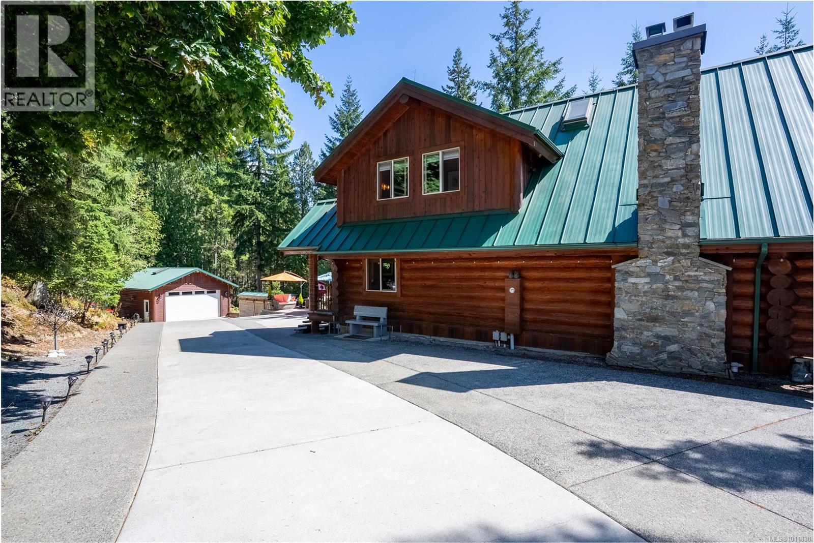 9215 Kestrel Dr, Lake Cowichan