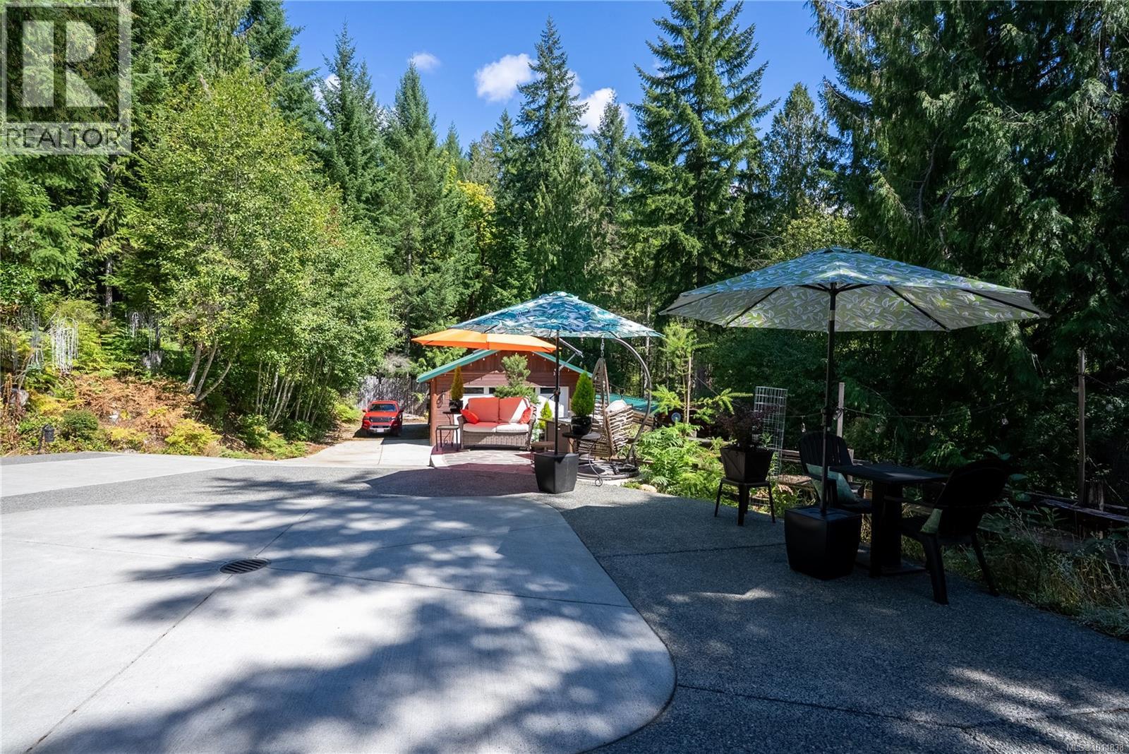 9215 Kestrel Dr, Lake Cowichan