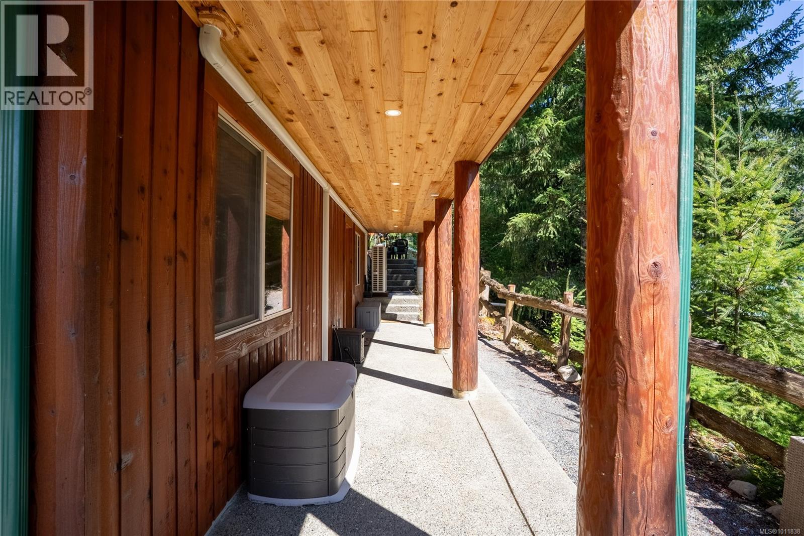 9215 Kestrel Dr, Lake Cowichan