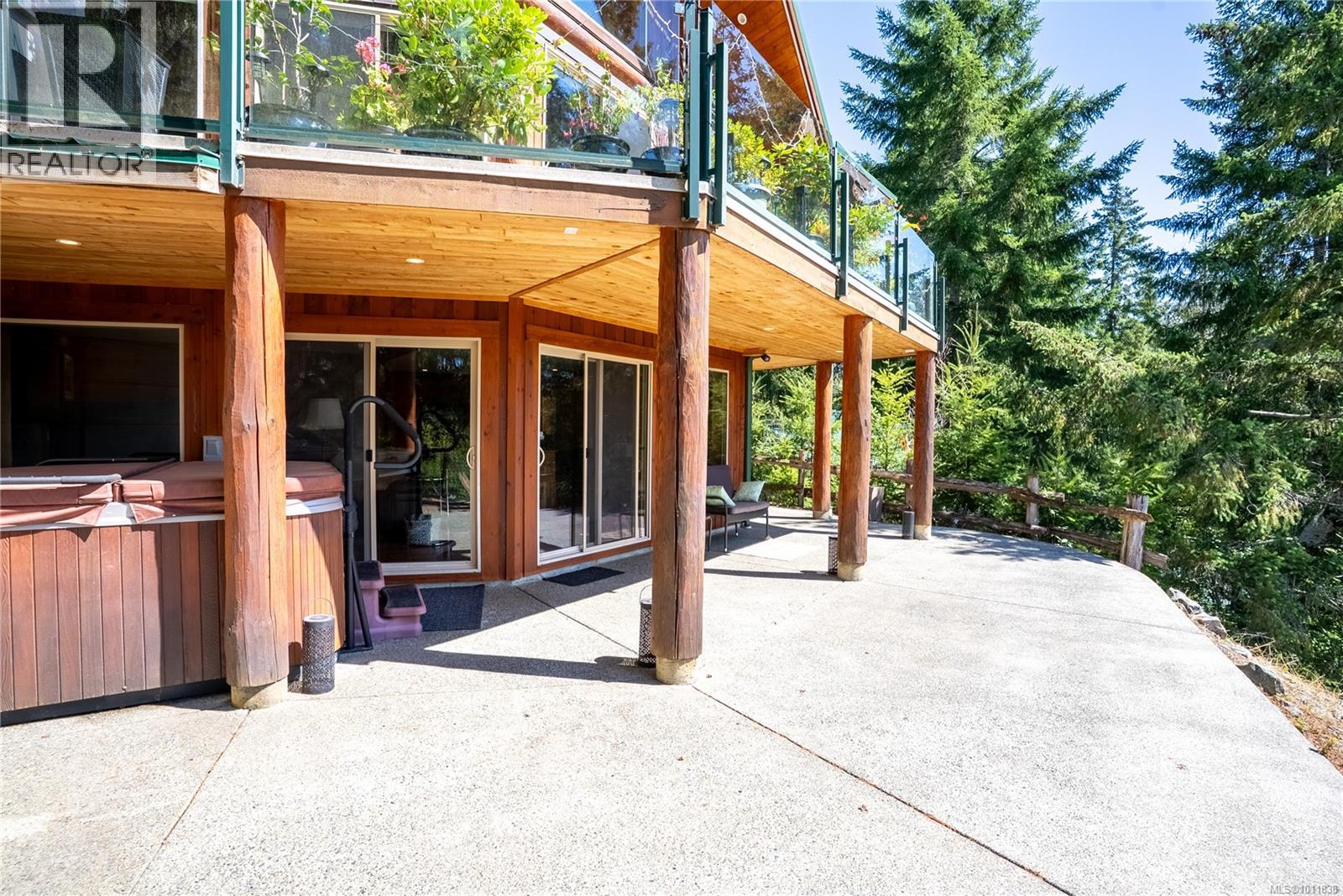 9215 Kestrel Dr, Lake Cowichan