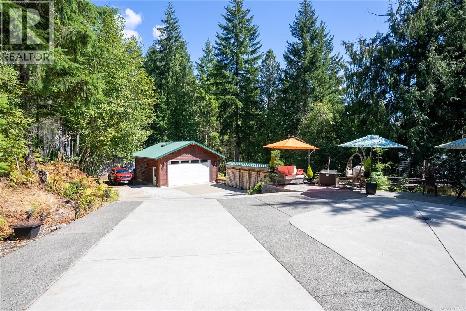 9215 Kestrel Dr, Lake Cowichan