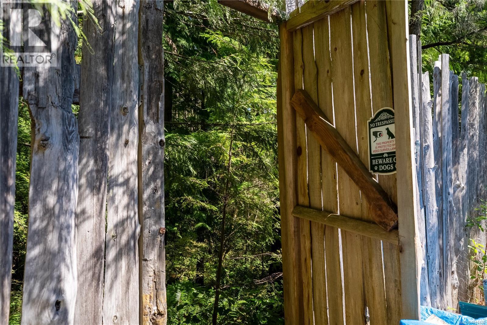9215 Kestrel Dr, Lake Cowichan