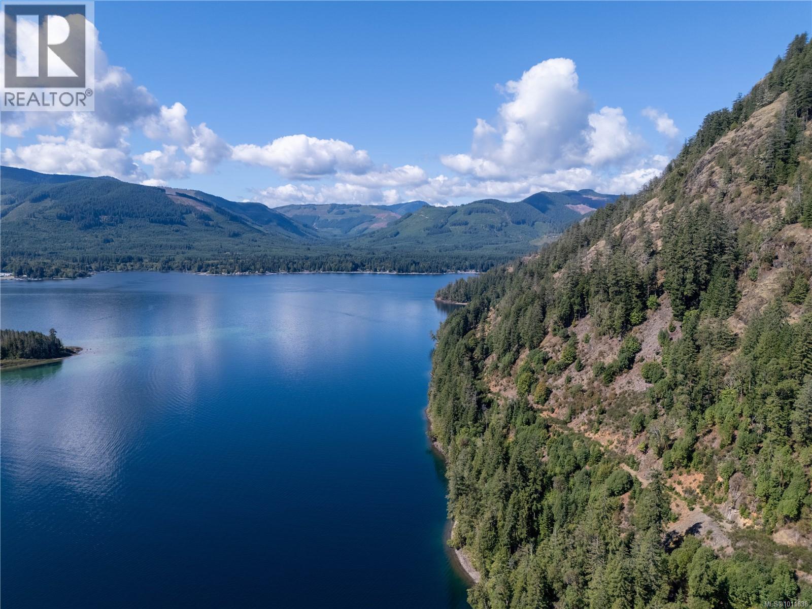 9215 Kestrel Dr, Lake Cowichan
