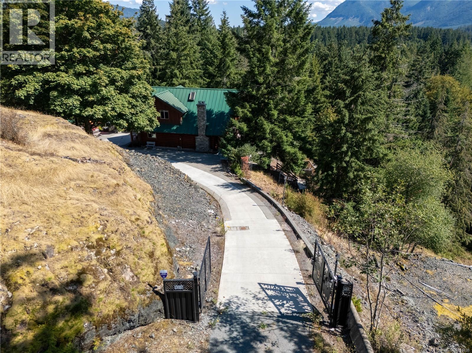 9215 Kestrel Dr, Lake Cowichan