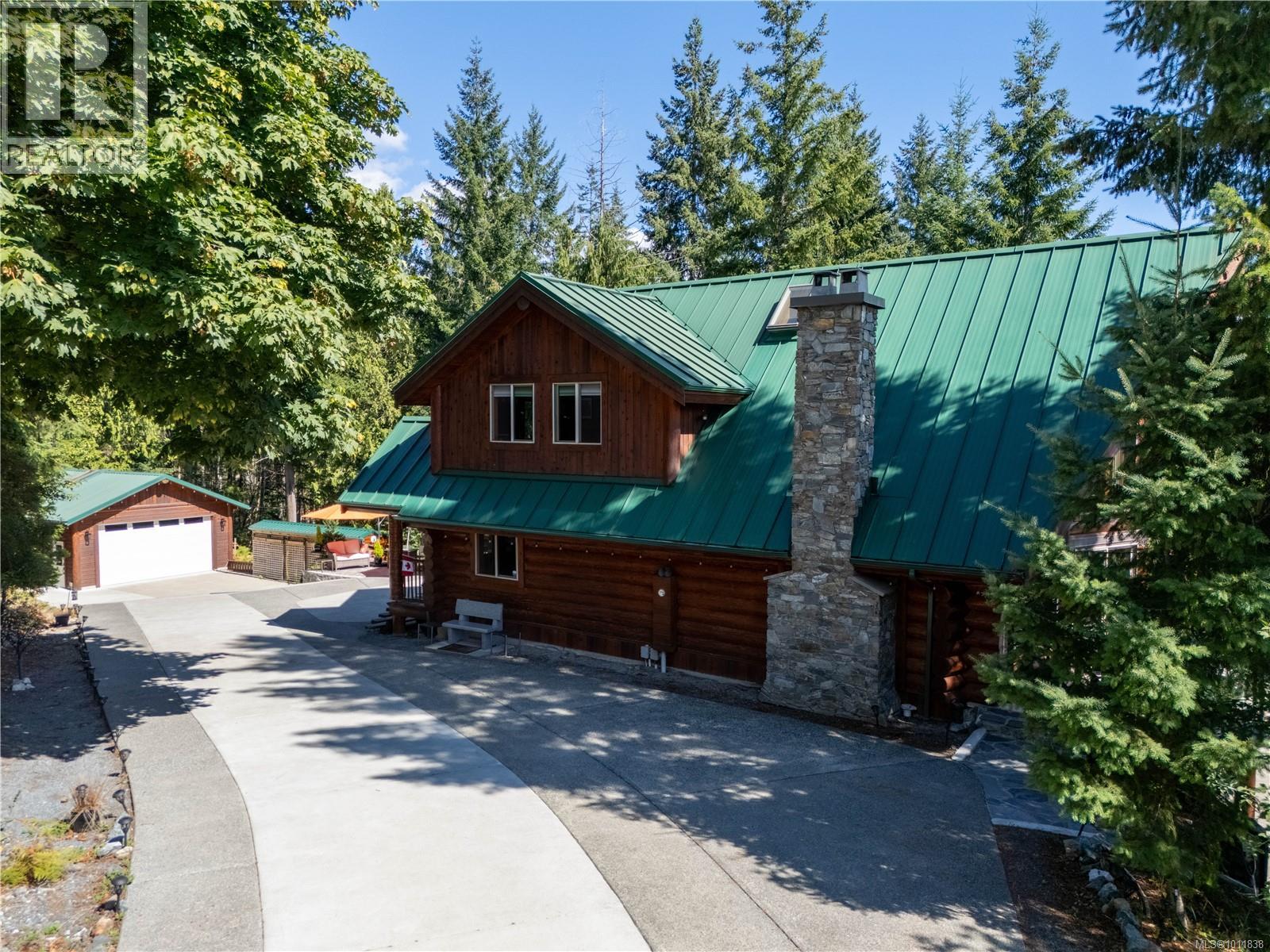 9215 Kestrel Dr, Lake Cowichan