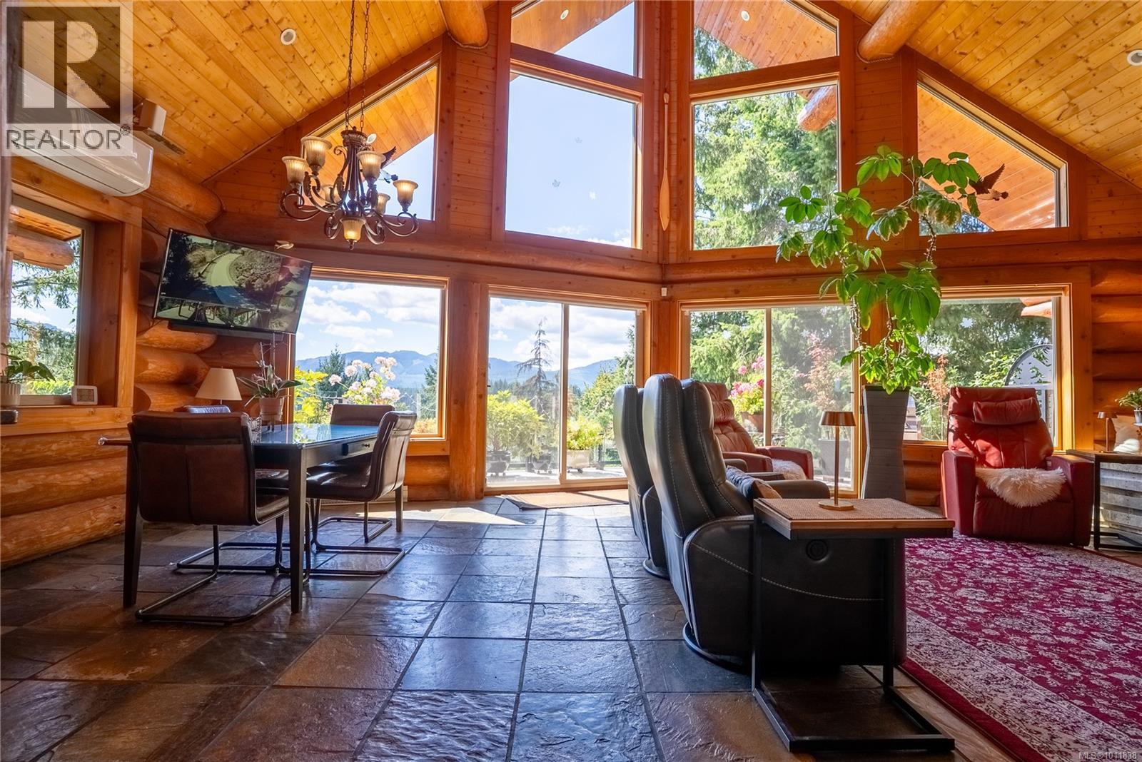 9215 Kestrel Dr, Lake Cowichan