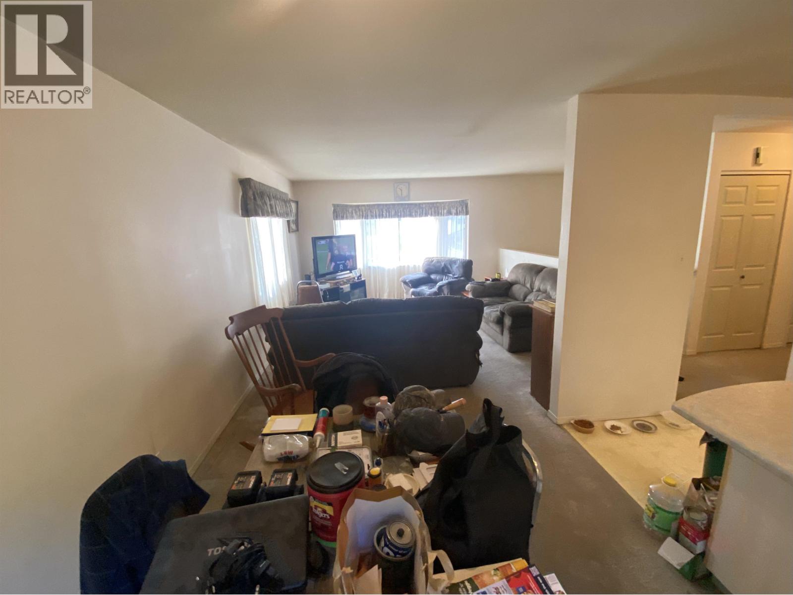 3678 HAWTHORNE AVENUE, Terrace