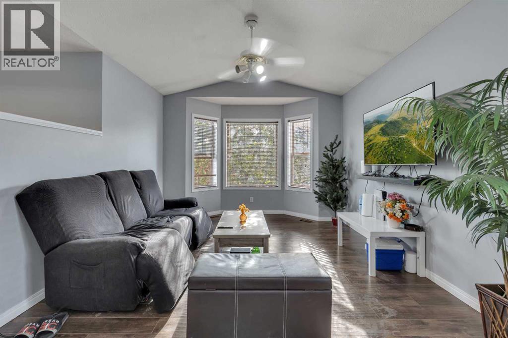 Single Family House Bi-level for Sale in  Martinvalley Crescent NE Martindale Calgary 