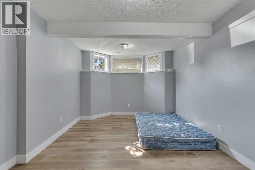 Single Family House Bi-level for Sale in  Martinvalley Crescent NE Martindale Calgary 