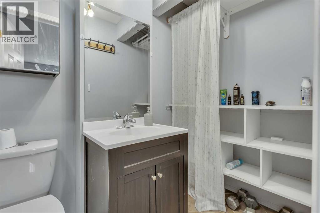 Single Family House Bi-level for Sale in  Martinvalley Crescent NE Martindale Calgary 
