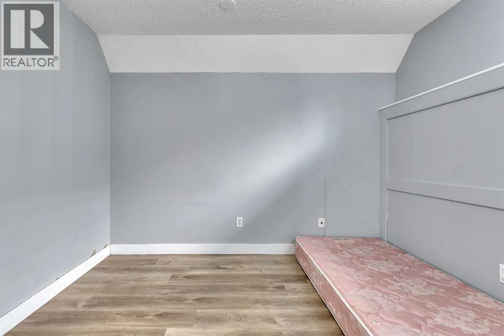 Single Family House Bi-level for Sale in  Martinvalley Crescent NE Martindale Calgary 
