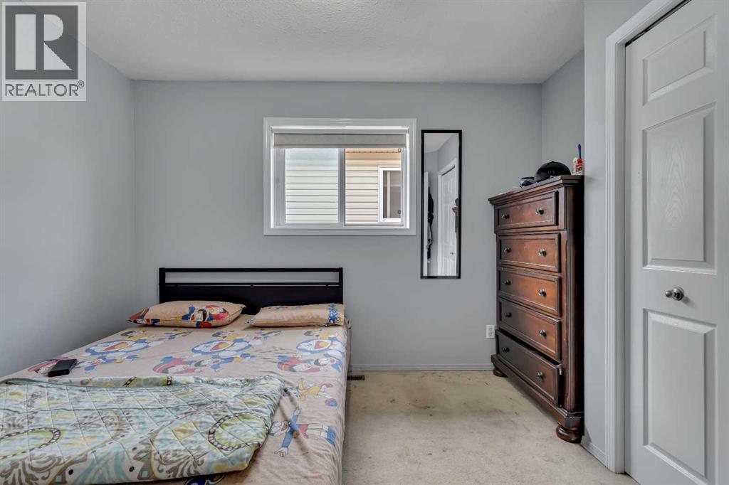 Single Family House Bi-level for Sale in  Martinvalley Crescent NE Martindale Calgary 