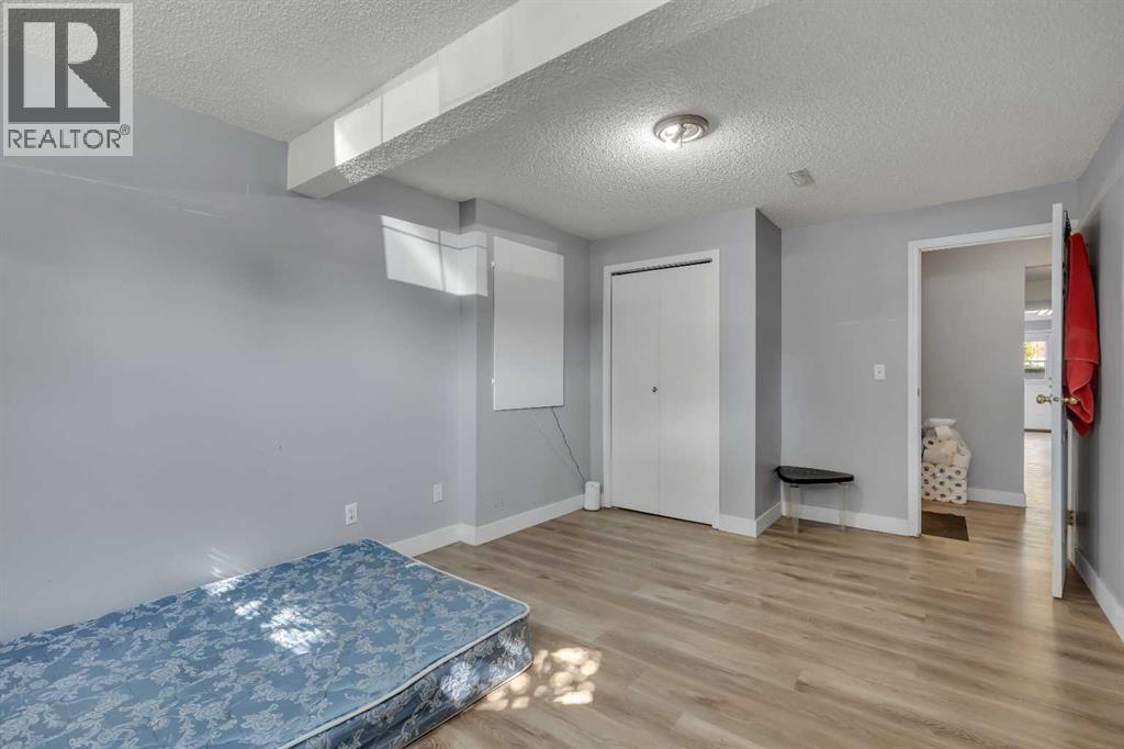 Single Family House Bi-level for Sale in  Martinvalley Crescent NE Martindale Calgary 