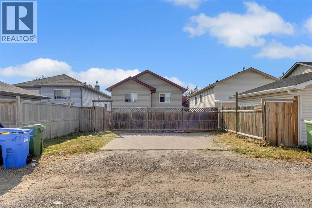 Single Family House Bi-level for Sale in  Martinvalley Crescent NE Martindale Calgary 