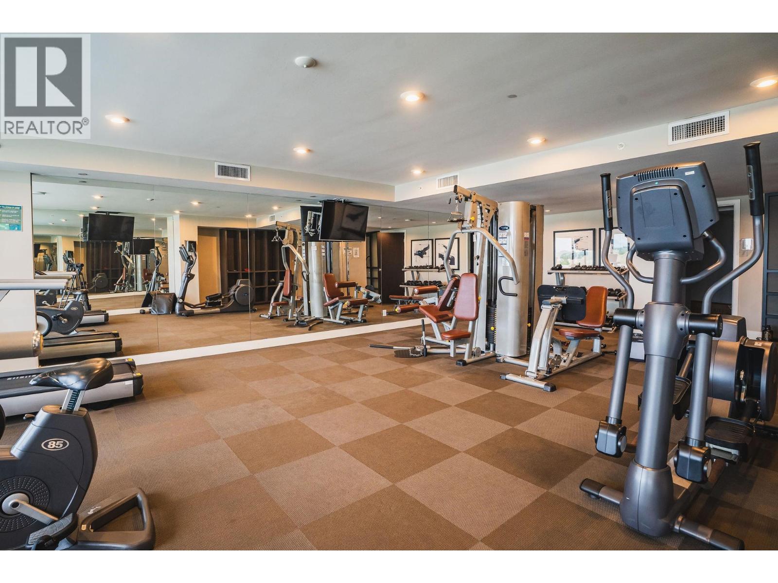 608 210 SALTER STREET, New Westminster