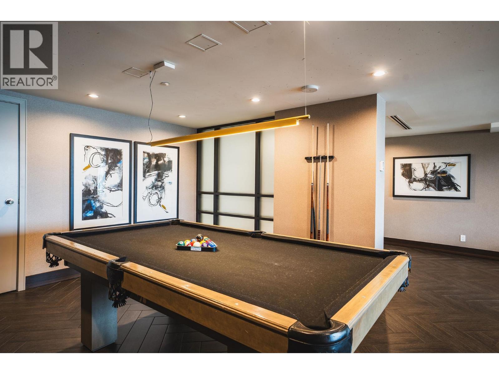 608 210 SALTER STREET, New Westminster