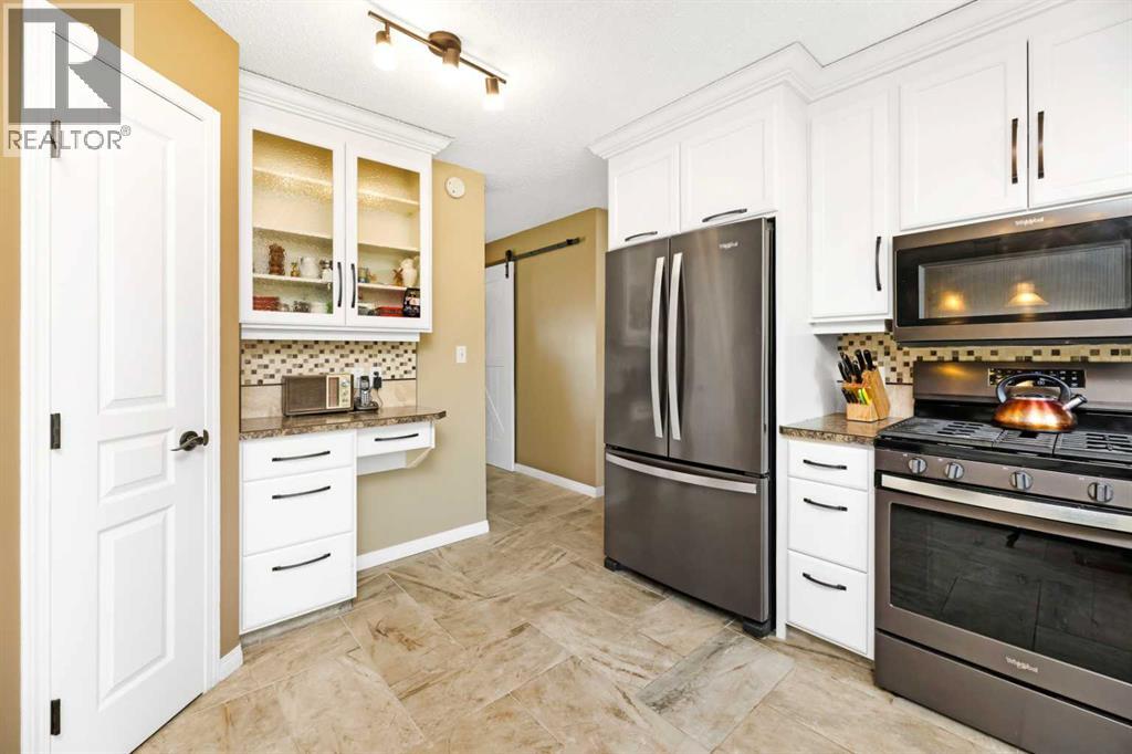 5702 48 Avenue, Lacombe
