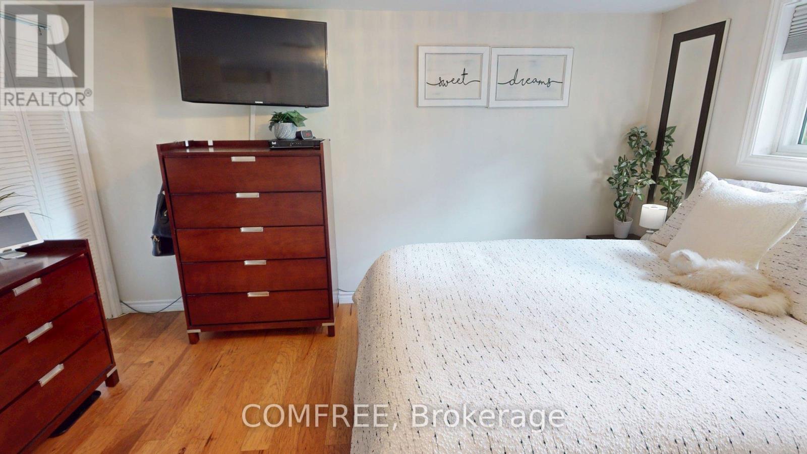 30 LAKESHORE DRIVE - 16