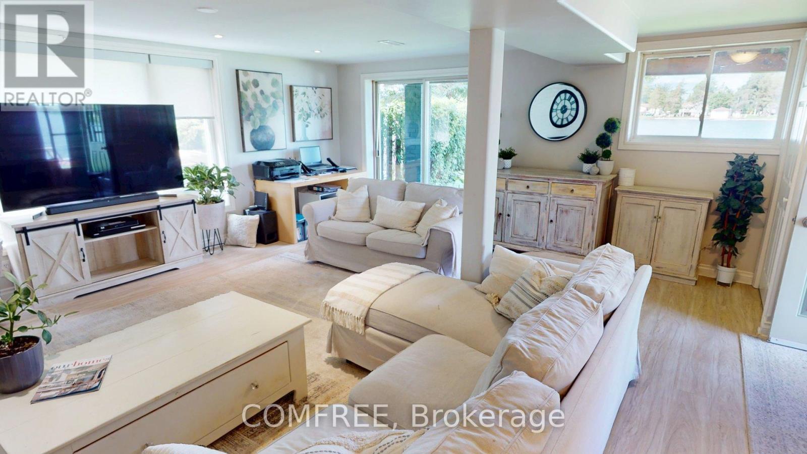 30 LAKESHORE DRIVE - 18