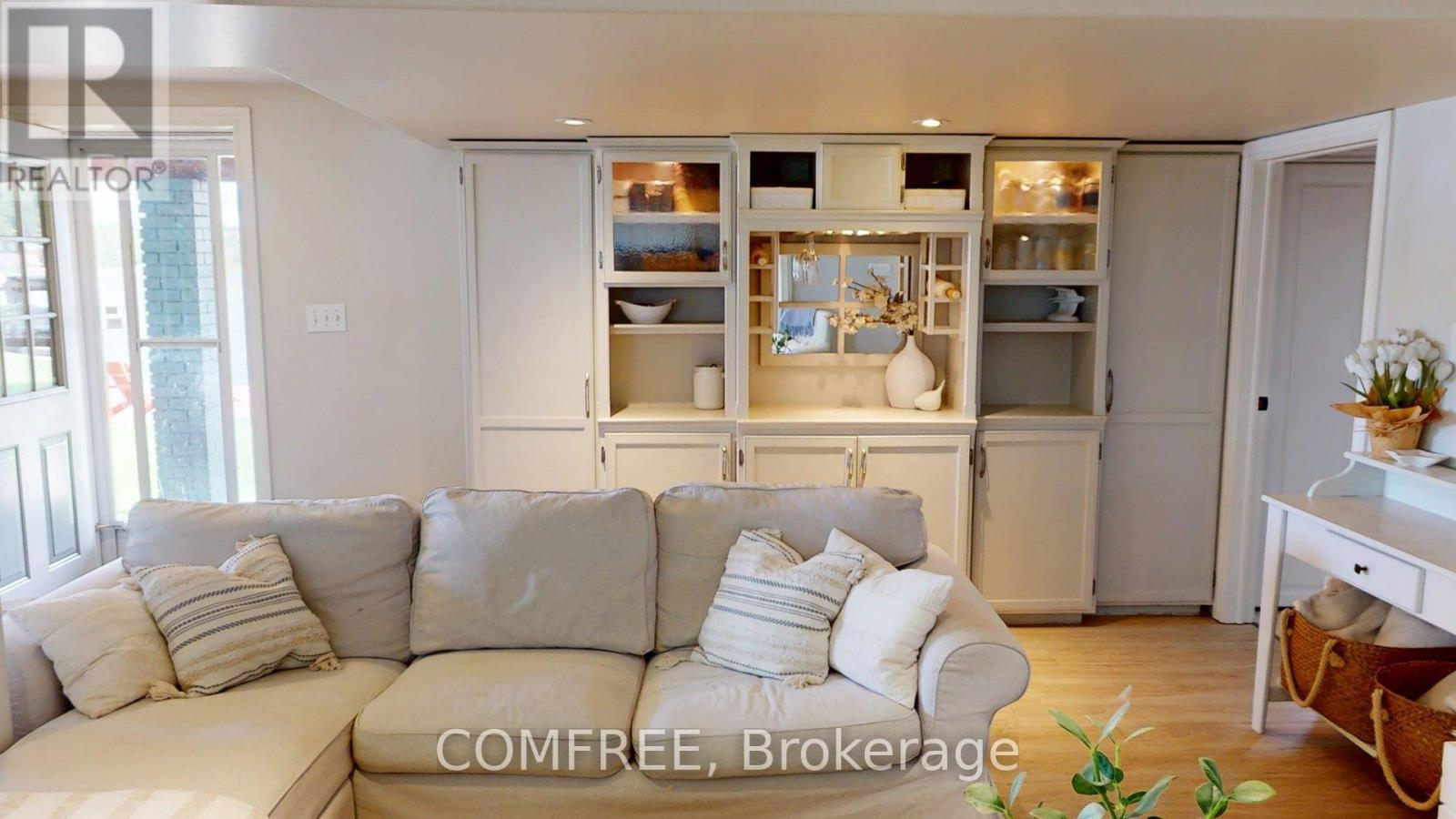 30 LAKESHORE DRIVE — photo 23