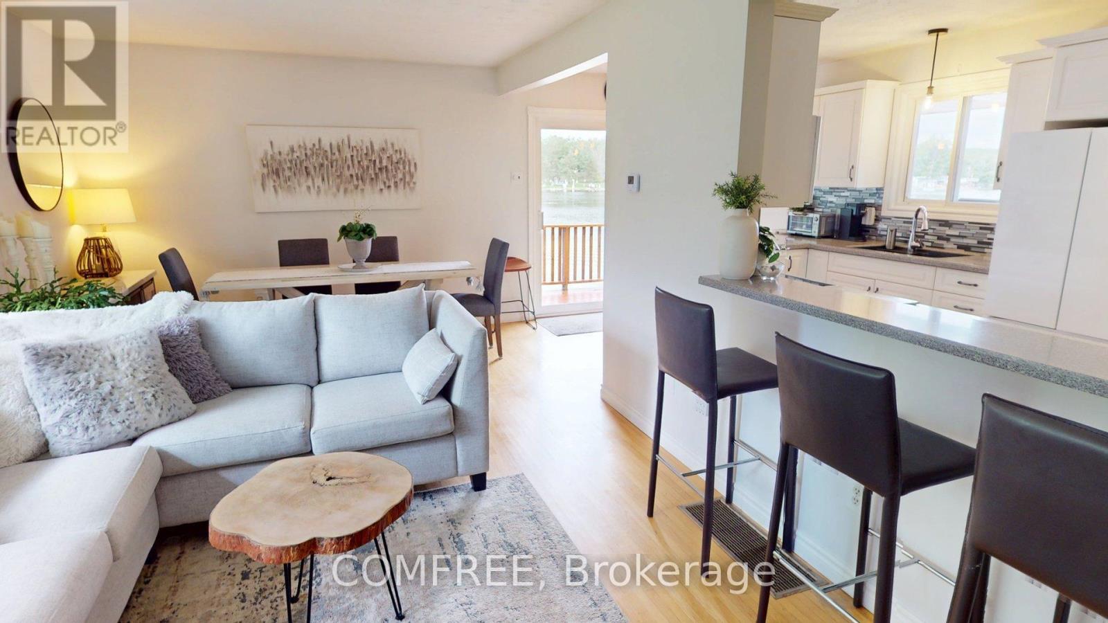 30 LAKESHORE DRIVE - 5