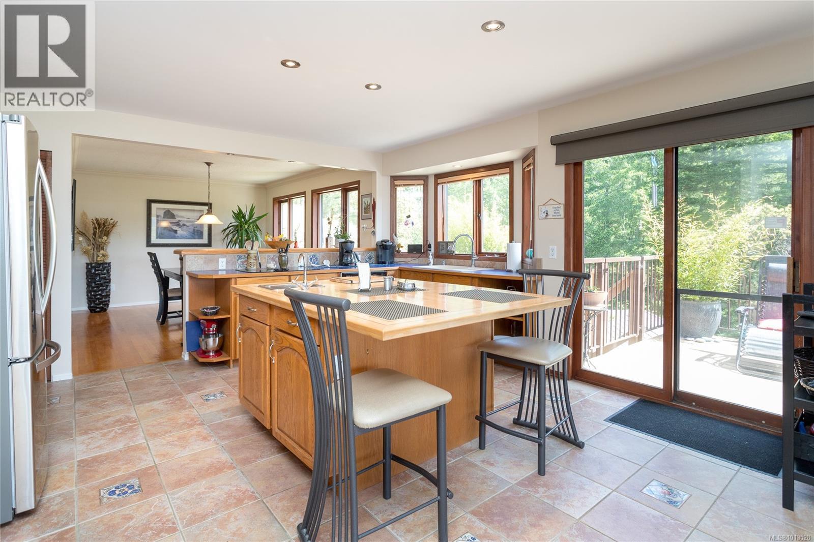 5154 Sooke Rd, Sooke