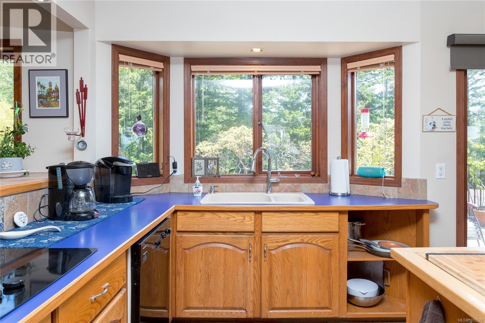 5154 Sooke Rd, Sooke