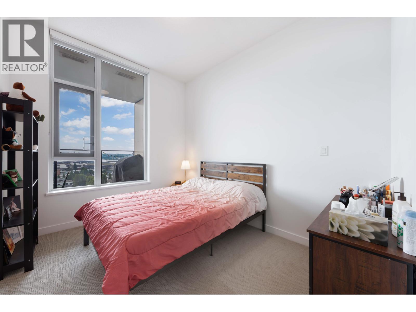 1604 1471 HUNTER STREET, North Vancouver