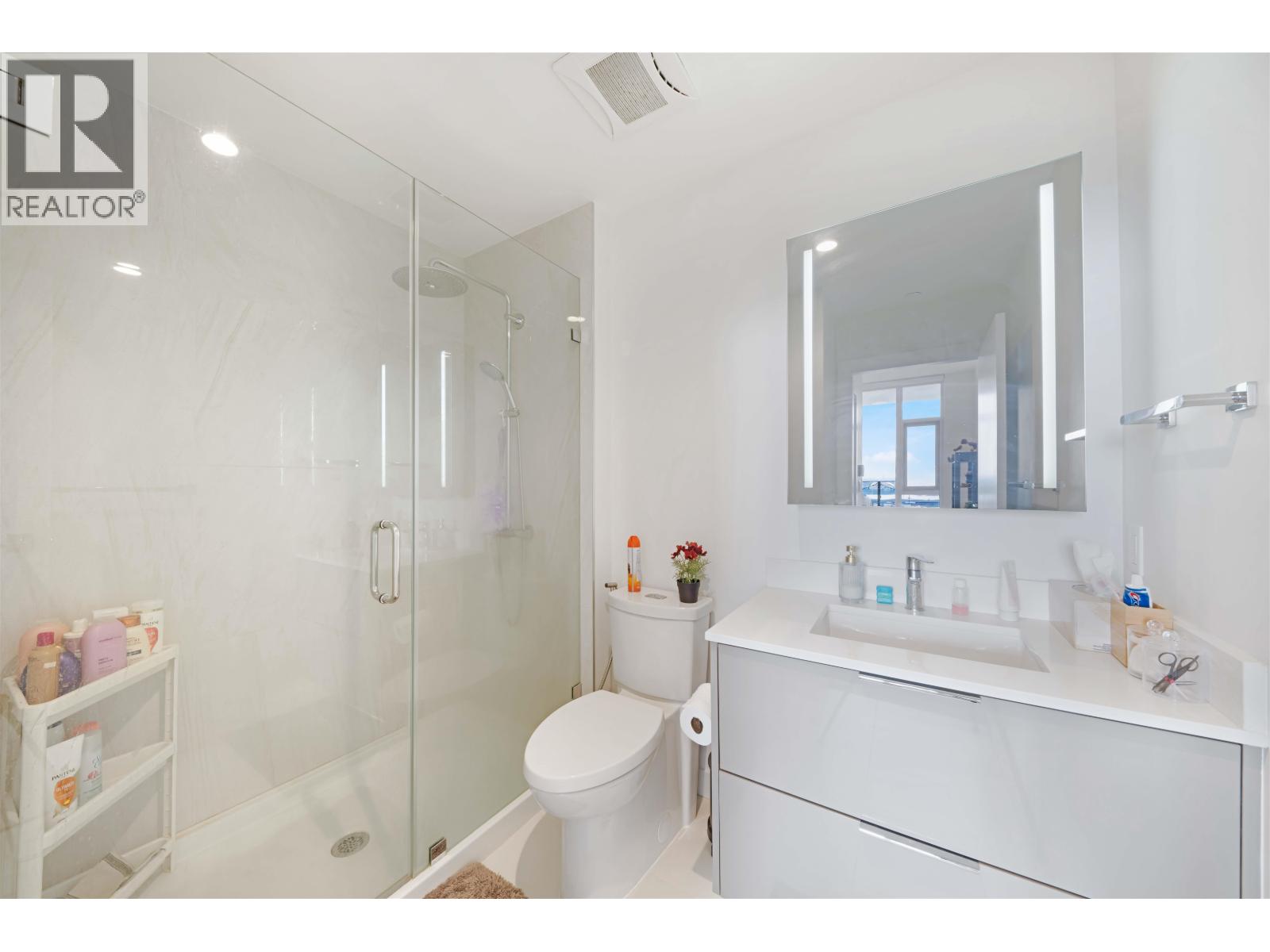 1604 1471 HUNTER STREET, North Vancouver