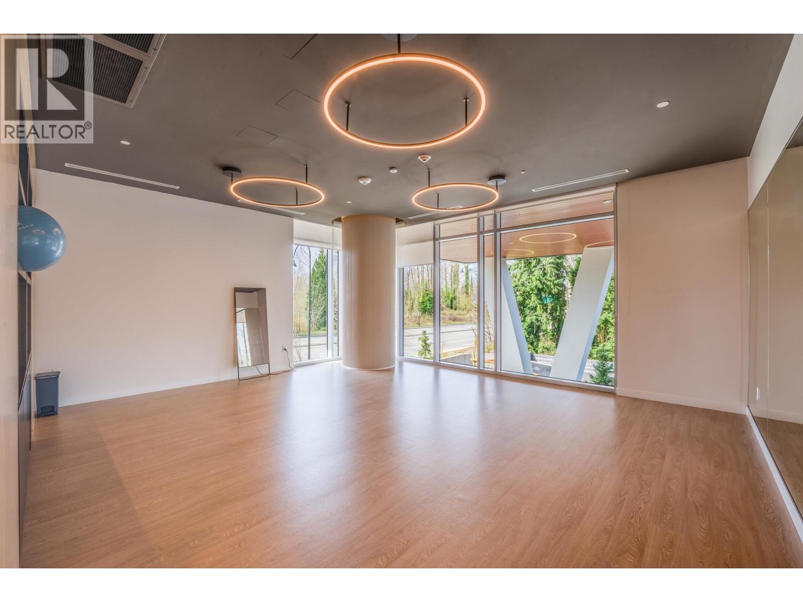 902 200 KLAHANIE COURT, West Vancouver