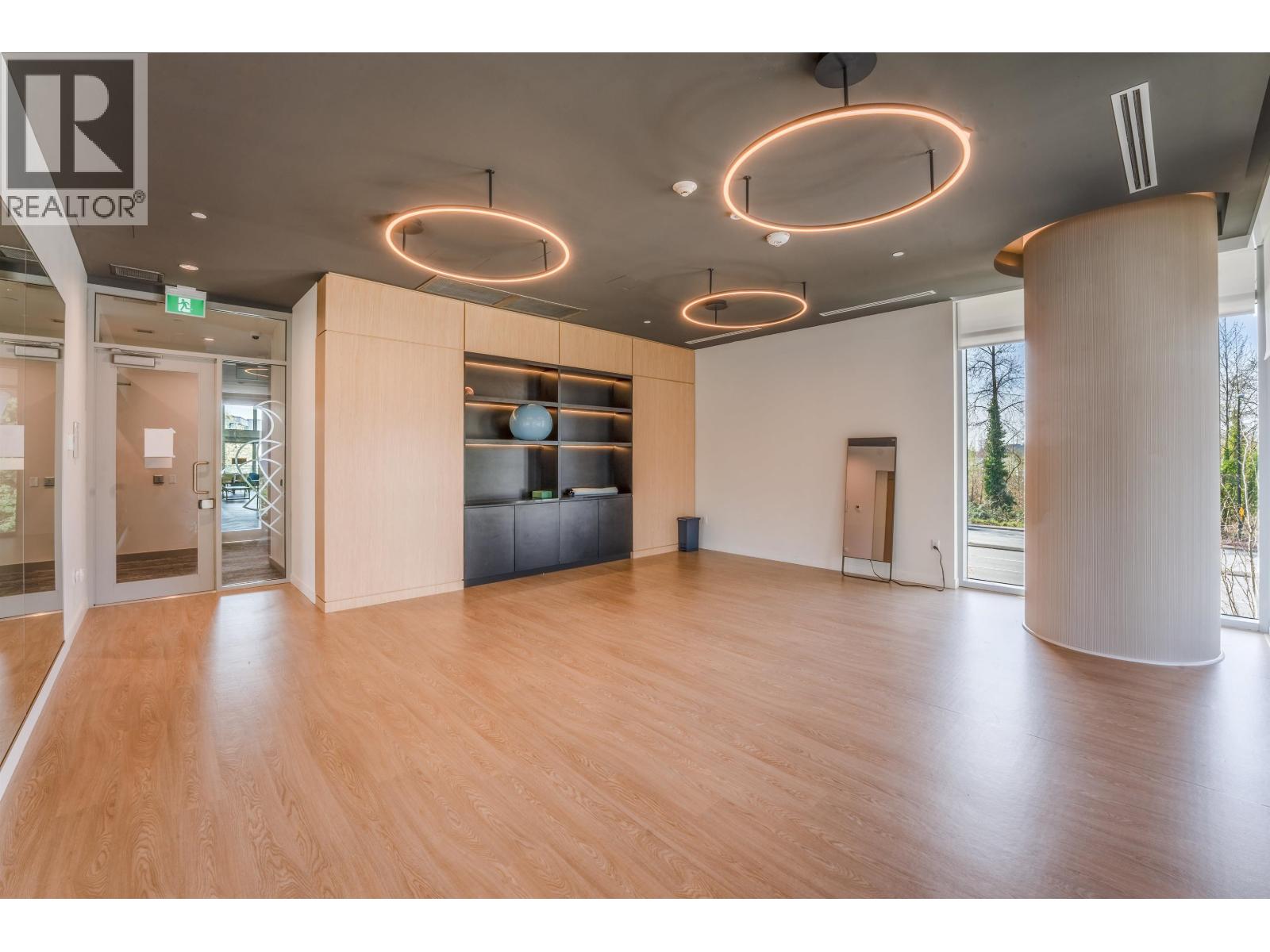 902 200 KLAHANIE COURT, West Vancouver