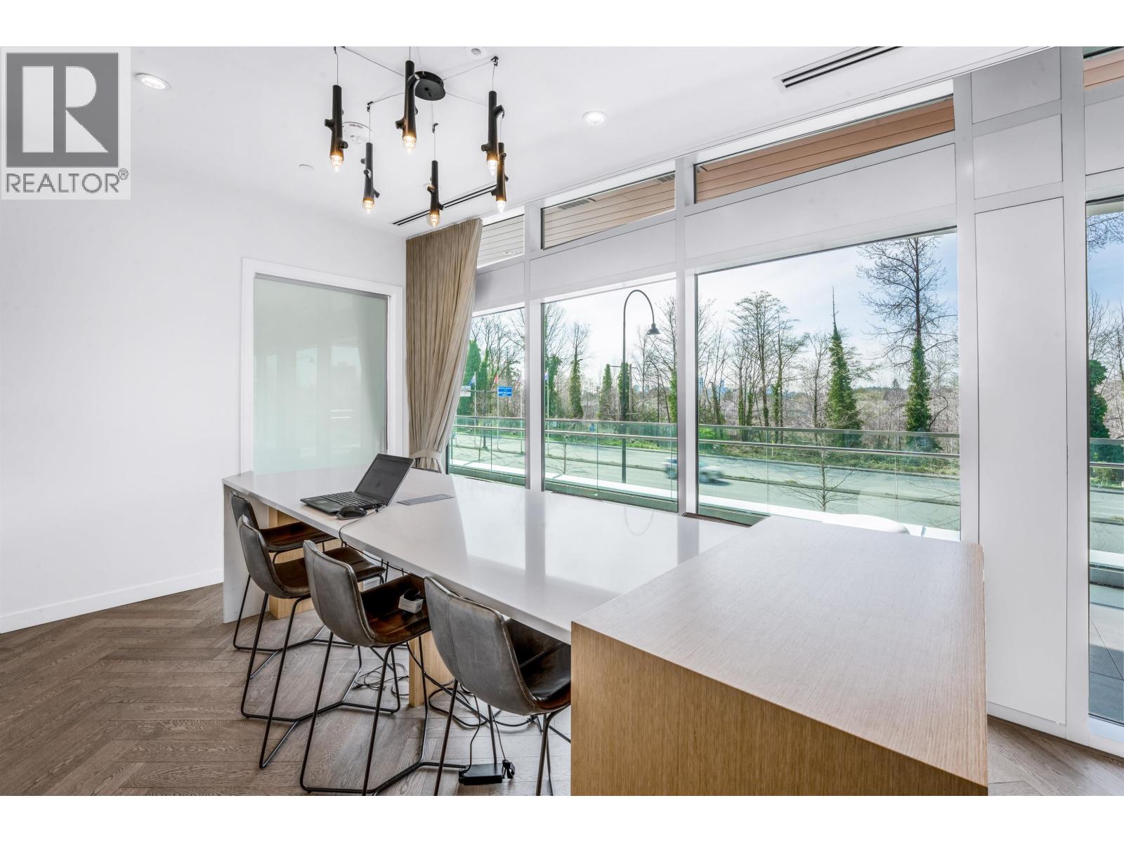 902 200 KLAHANIE COURT, West Vancouver