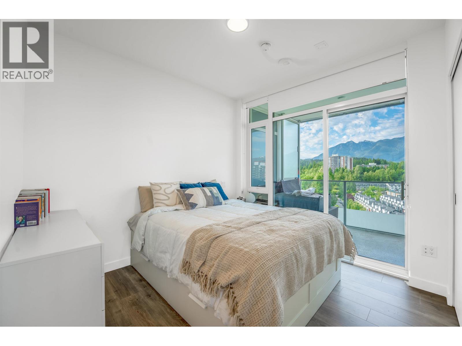 902 200 KLAHANIE COURT, West Vancouver