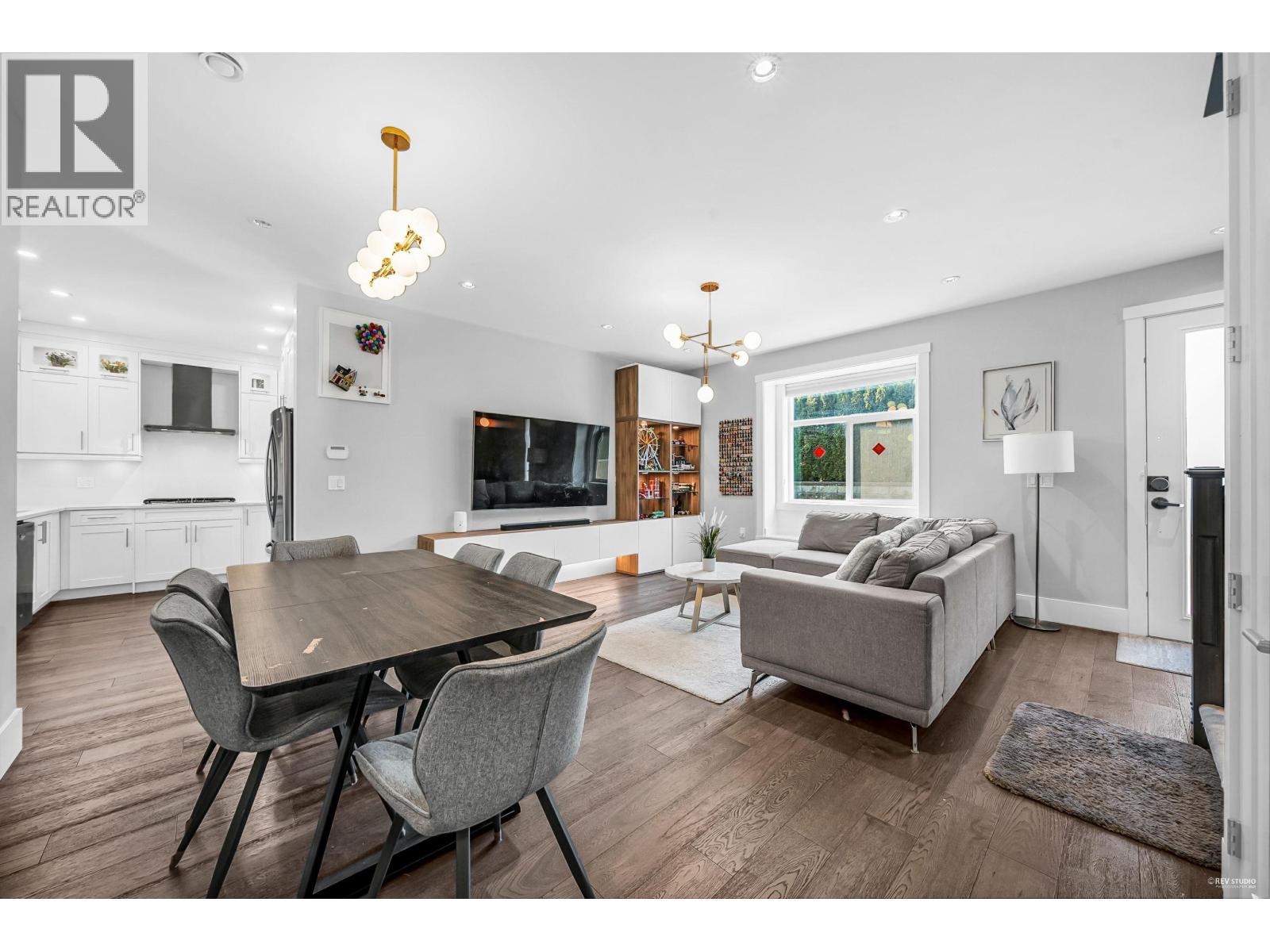 5488 CANADA WAY, Burnaby