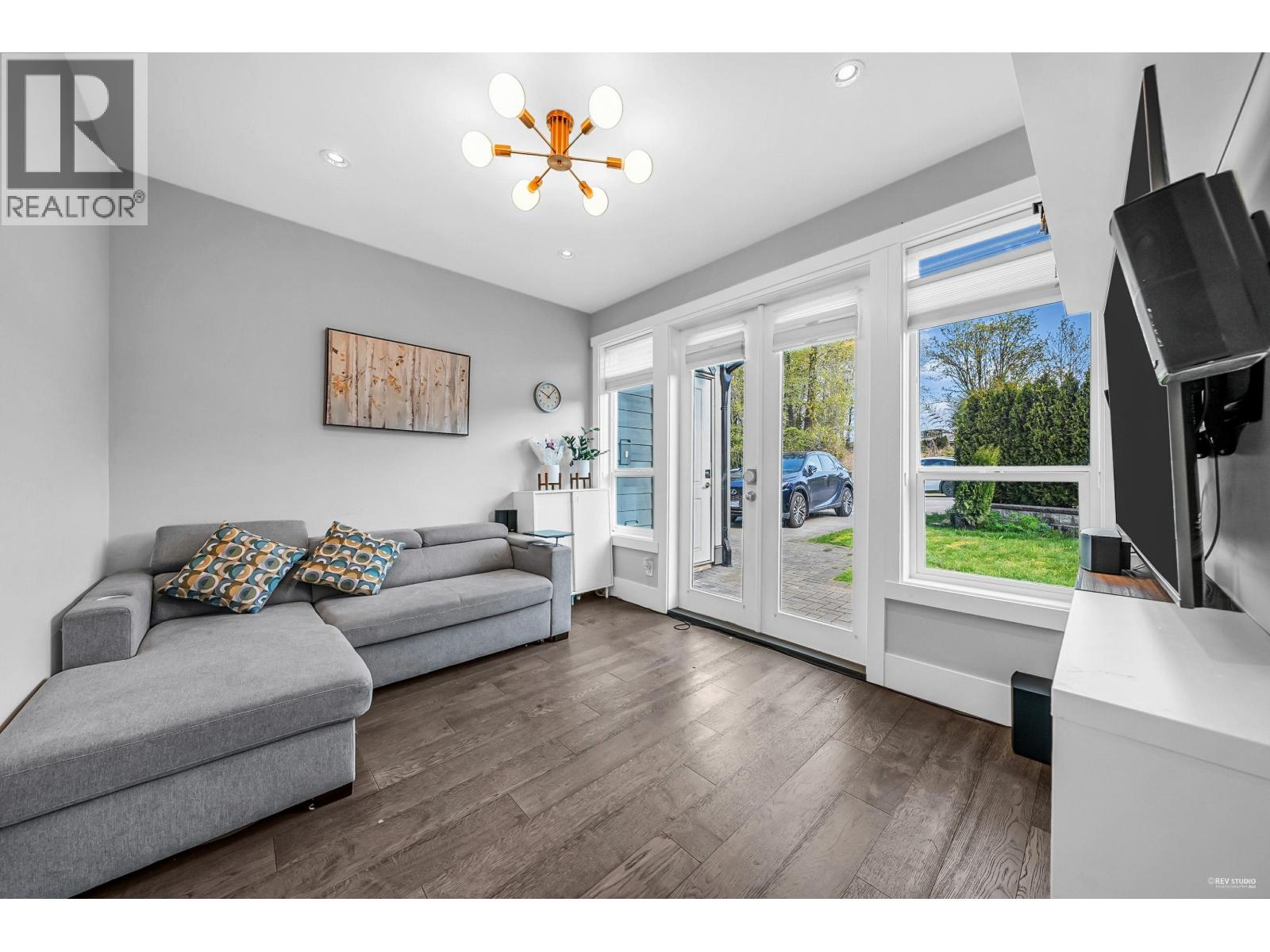 5488 CANADA WAY, Burnaby