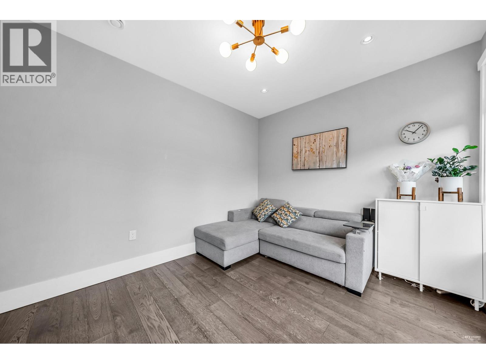 5488 CANADA WAY, Burnaby