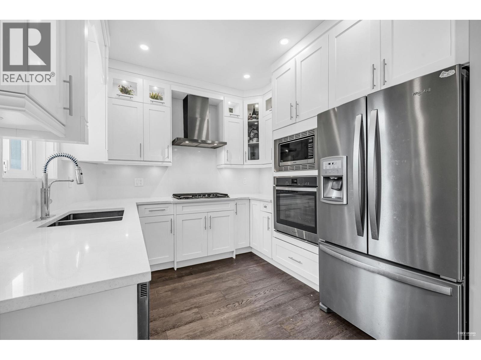 5488 CANADA WAY, Burnaby