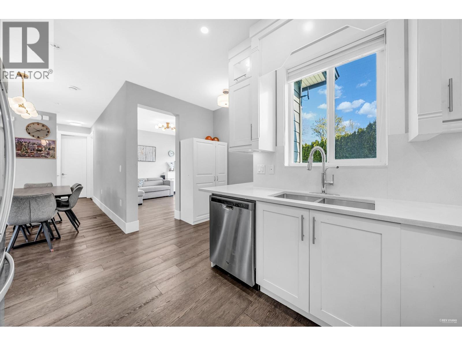 5488 CANADA WAY, Burnaby