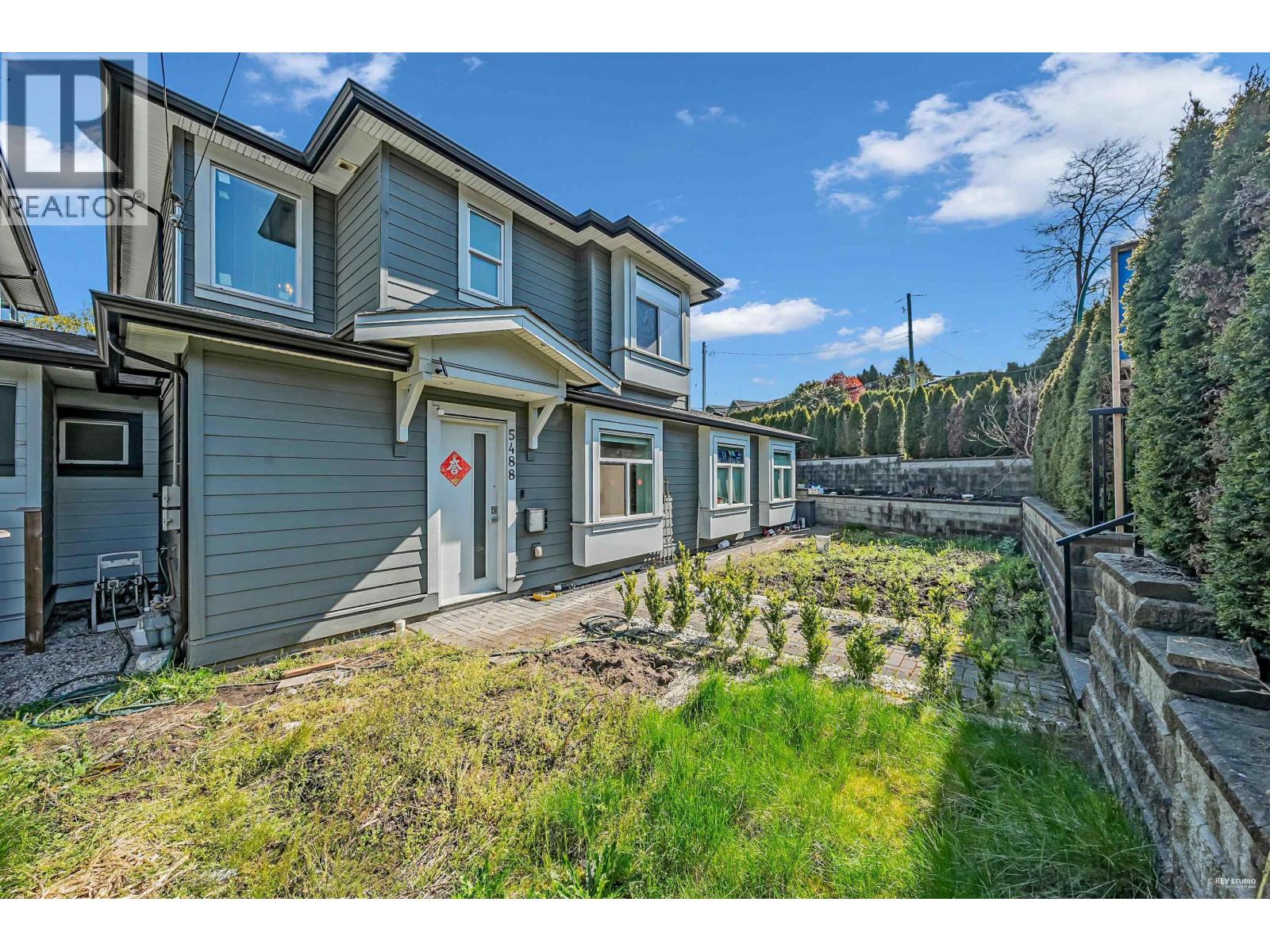 5488 CANADA WAY, Burnaby