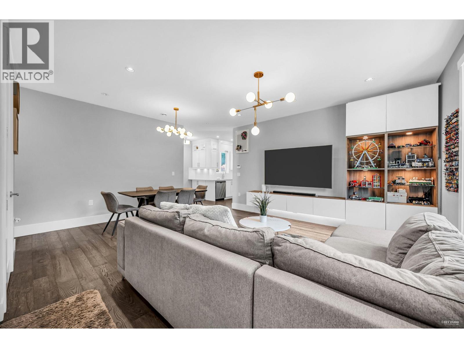 5488 CANADA WAY, Burnaby