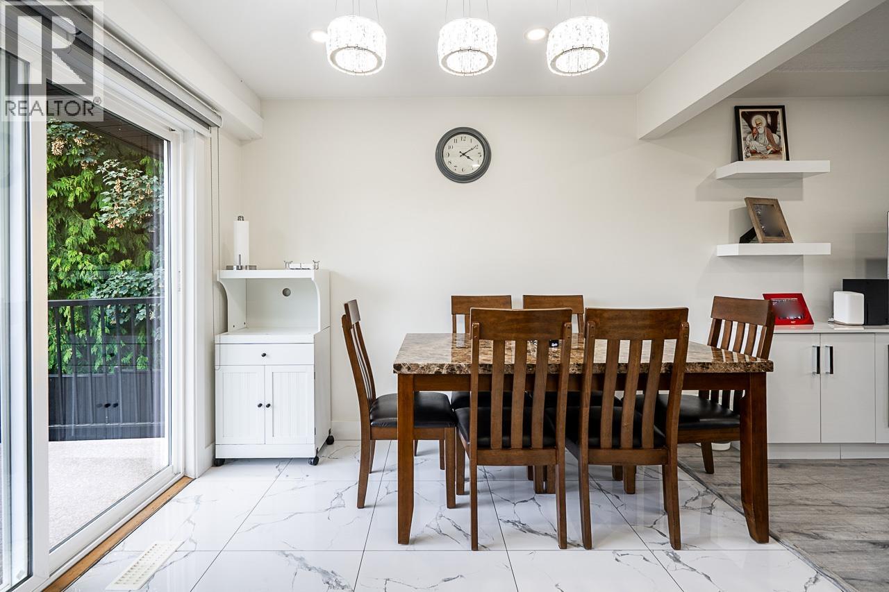 1624 COQUITLAM AVENUE, Port Coquitlam