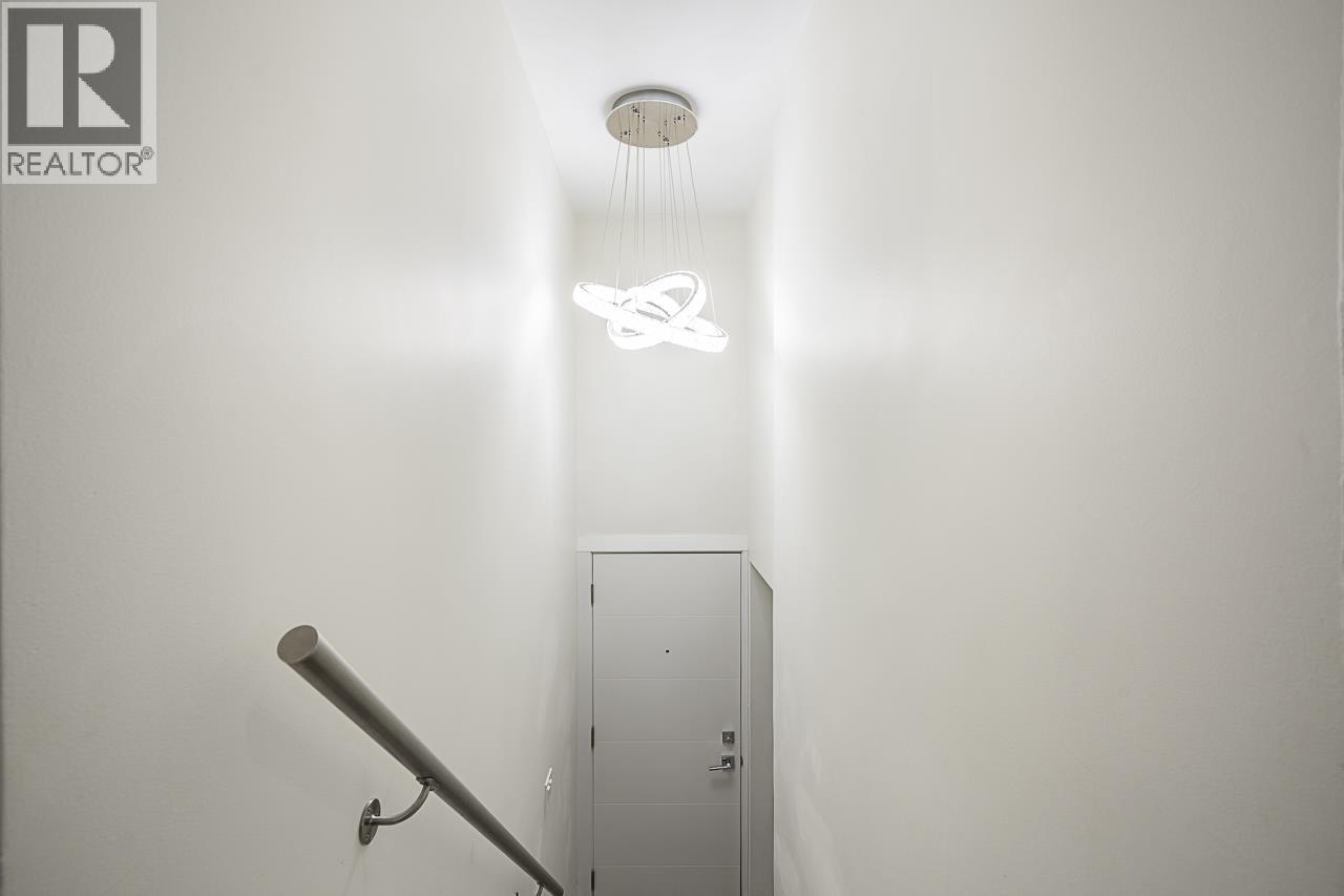 1624 COQUITLAM AVENUE, Port Coquitlam