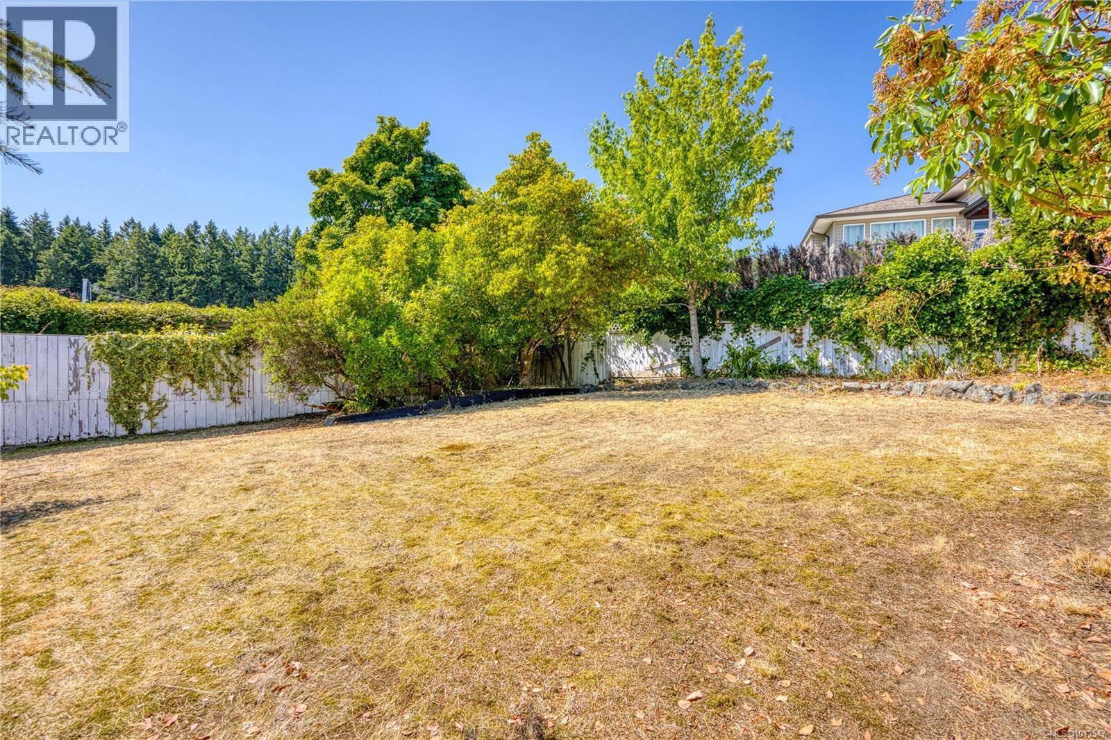 369 Trinity Dr, Nanaimo